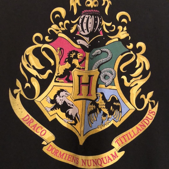 HARRY POTTER shirt never worn - Picture 2 of 2